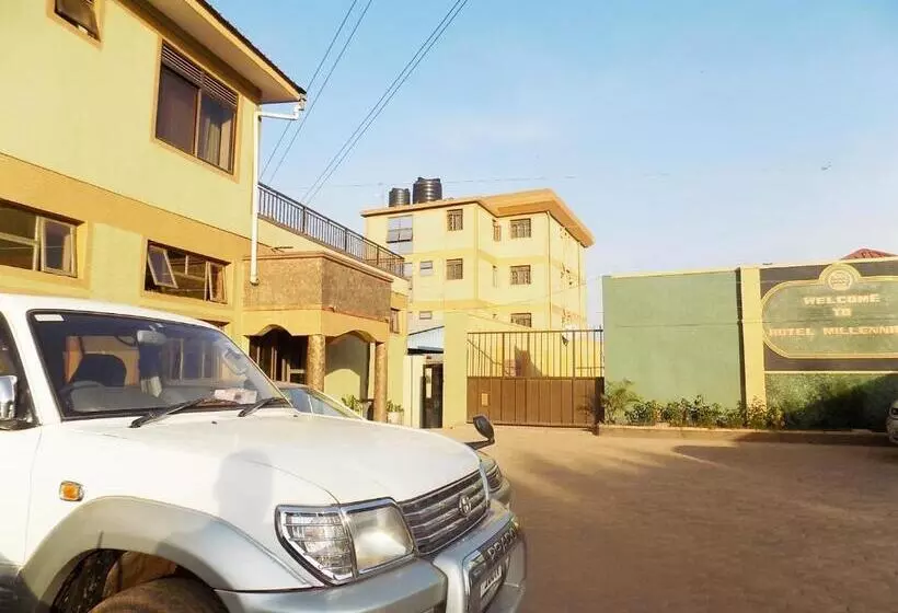 ホテル Millenium Kampala Zaana