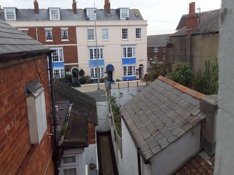 فندق Regency House