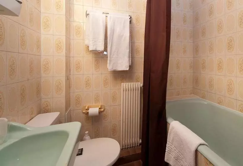 هتل Tournier
