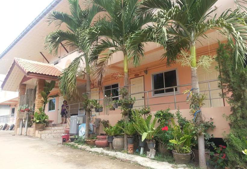 مُتل Meesuk Mansion