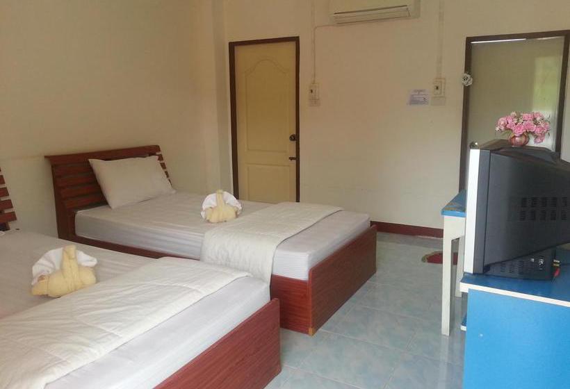 مُتل Meesuk Mansion