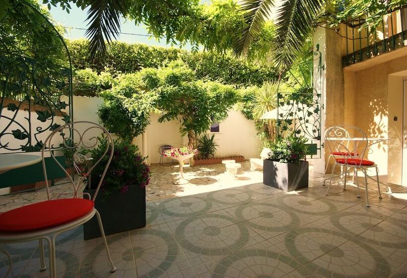 צימר Couette Et Café