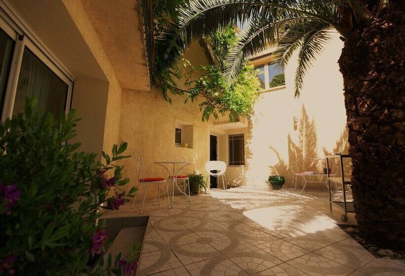 צימר Couette Et Café