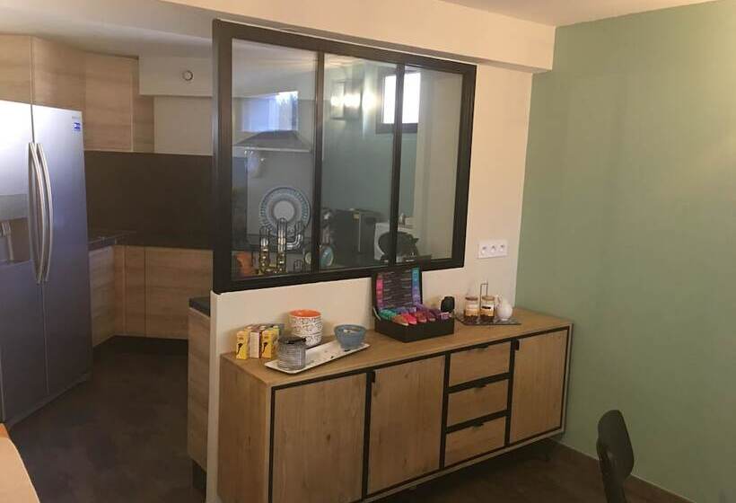 צימר Couette Et Café