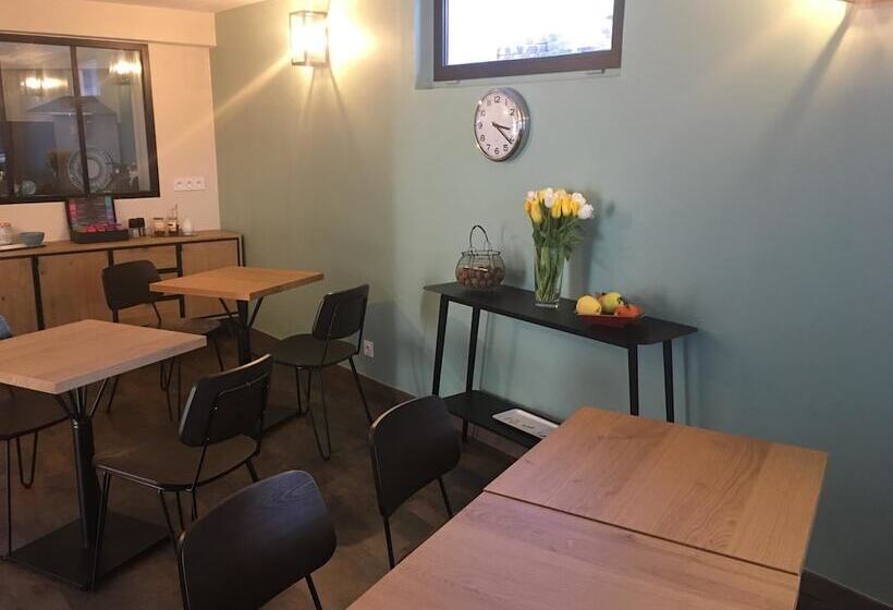 צימר Couette Et Café