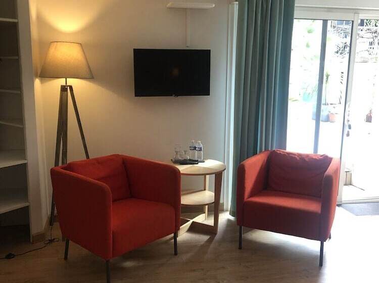 צימר Couette Et Café