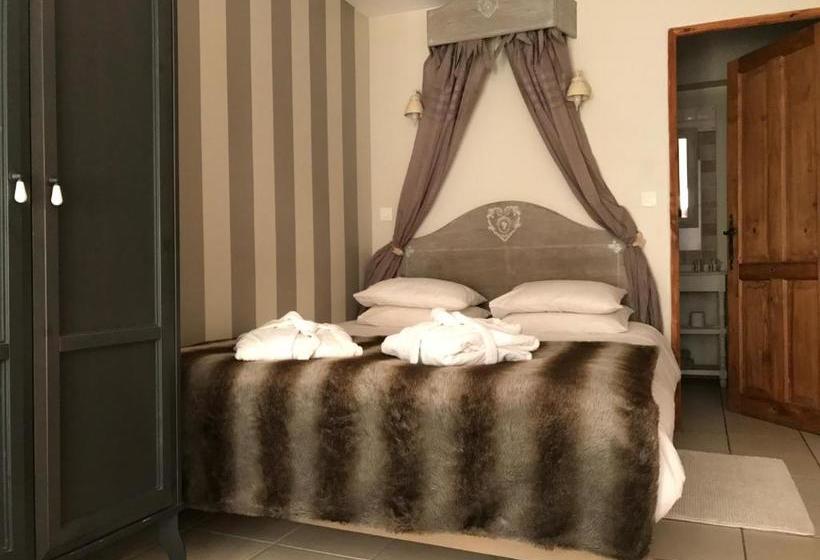 تختخواب و صبحانه La Clé Des Bois