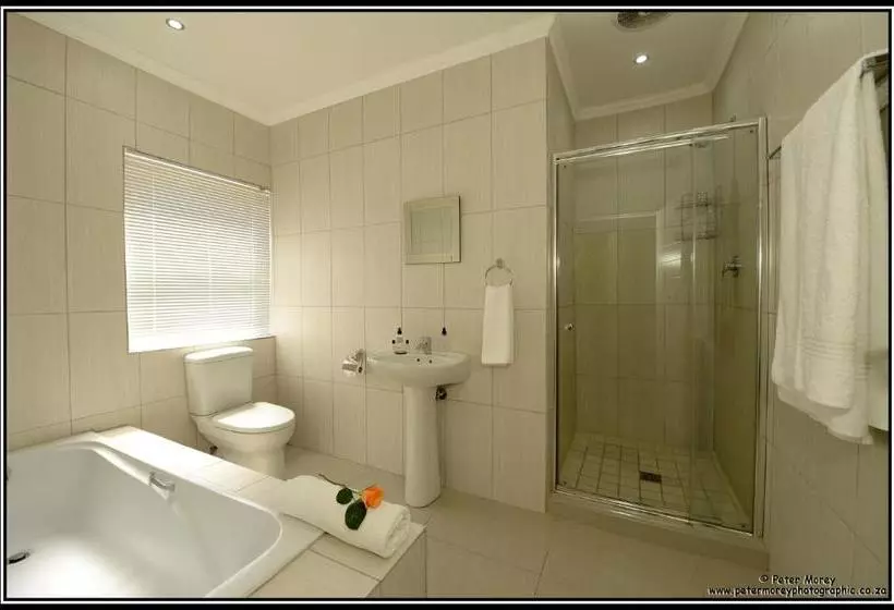 Aamiaismajoitus (B&B) Paarl Mountain Lodge