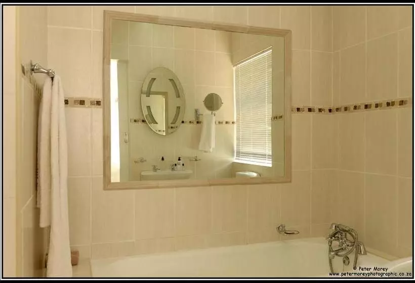 Aamiaismajoitus (B&B) Paarl Mountain Lodge