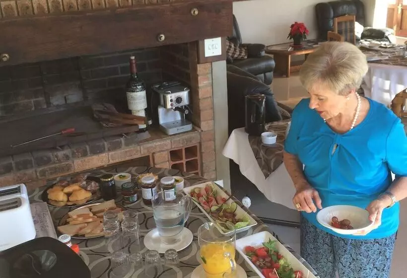 Aamiaismajoitus (B&B) Paarl Mountain Lodge