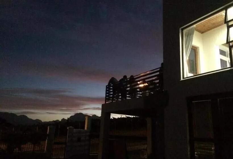 Aamiaismajoitus (B&B) Paarl Mountain Lodge