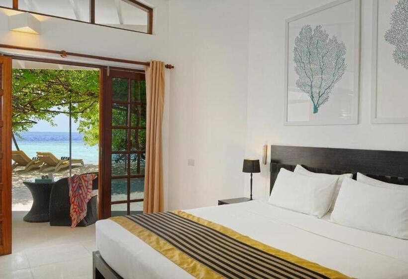 Embudu Village Resort