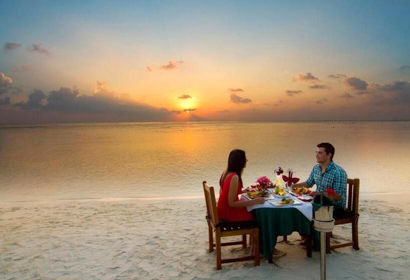 Embudu Village Resort