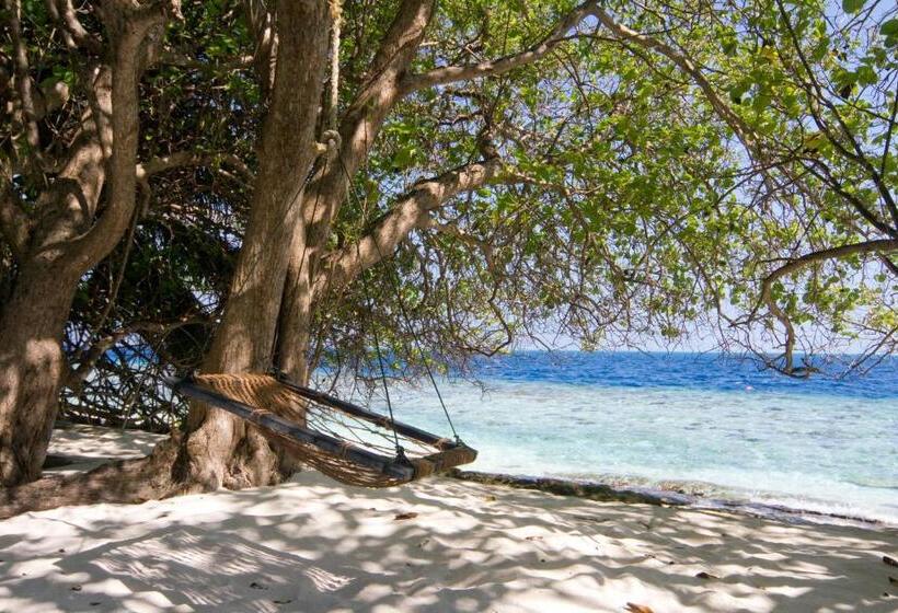 Embudu Village Resort