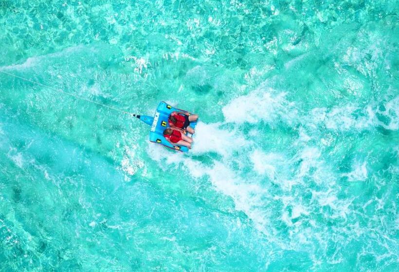 Embudu Village Resort