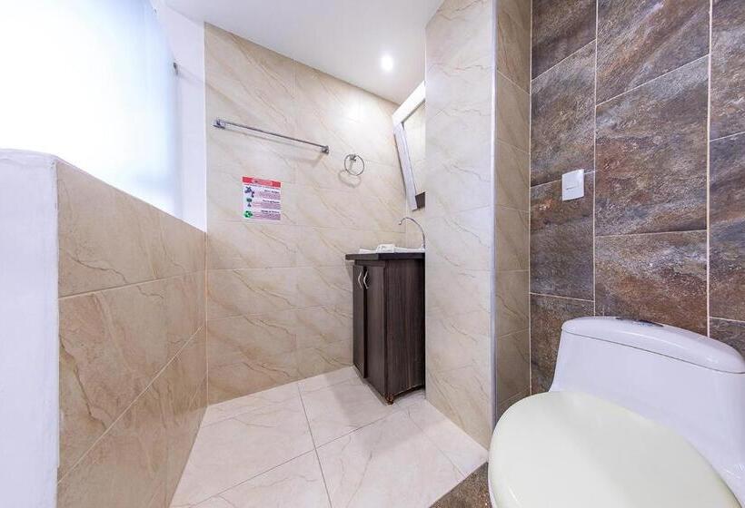 בית מלון כפרי San Antonio Plaza