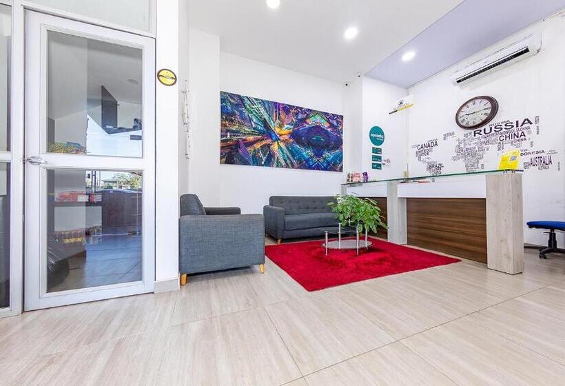 בית מלון כפרי San Antonio Plaza