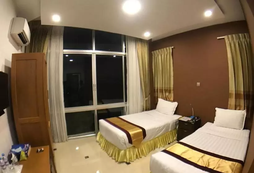 هتل Ba Thaung Monywa