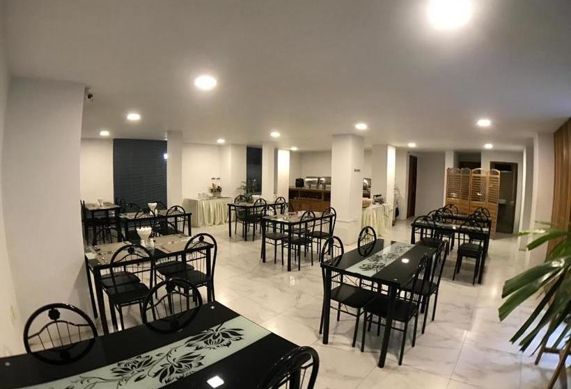 هتل Ba Thaung Monywa