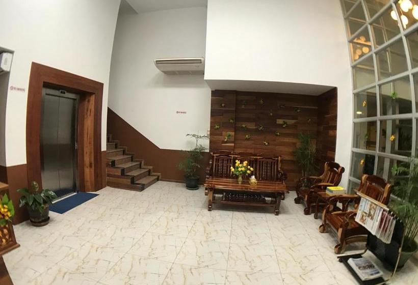 هتل Ba Thaung Monywa