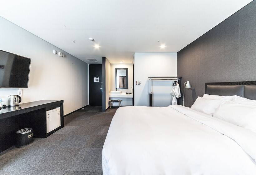 ホテル Gangneung Tourist