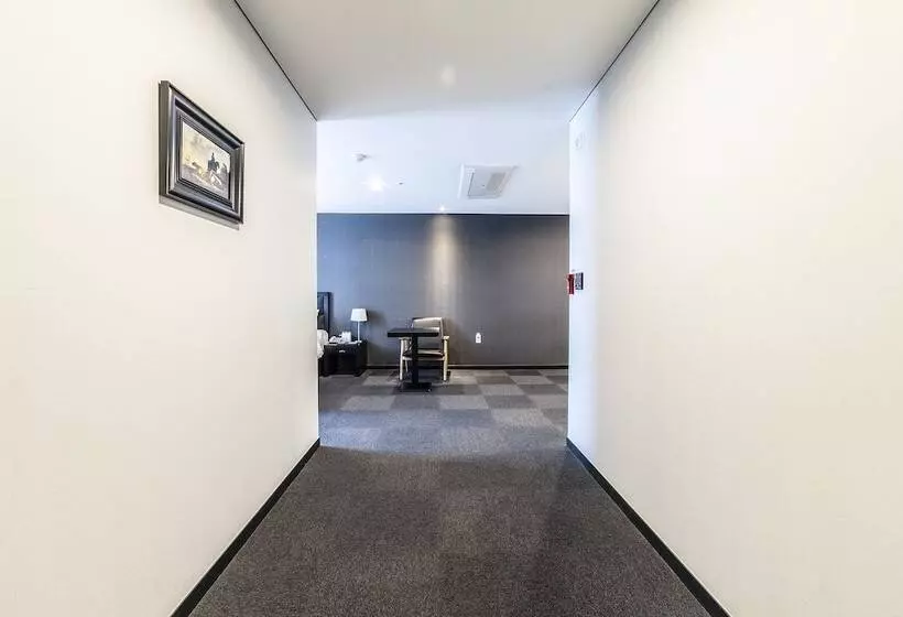 Hotelli Gangneung Tourist