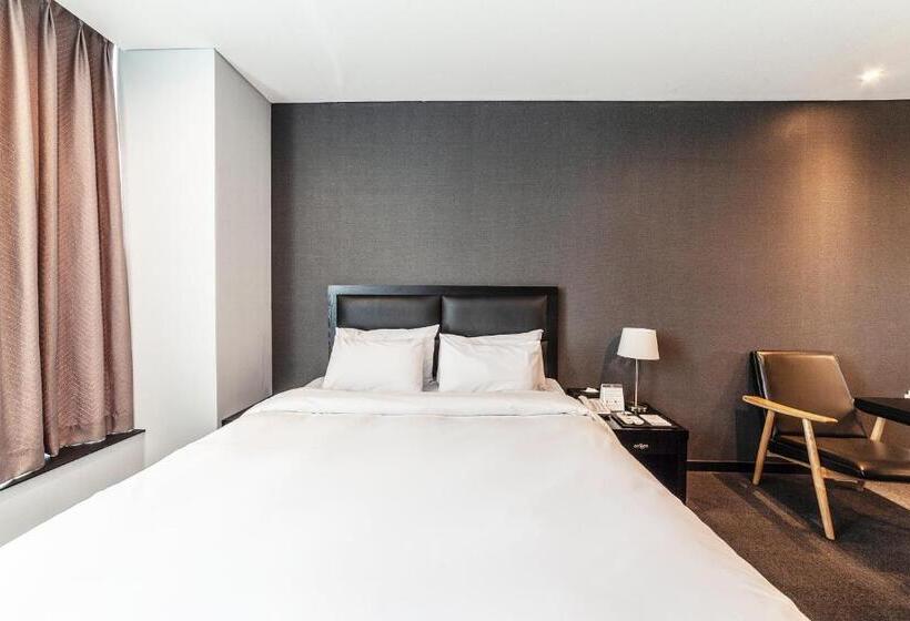 ホテル Gangneung Tourist