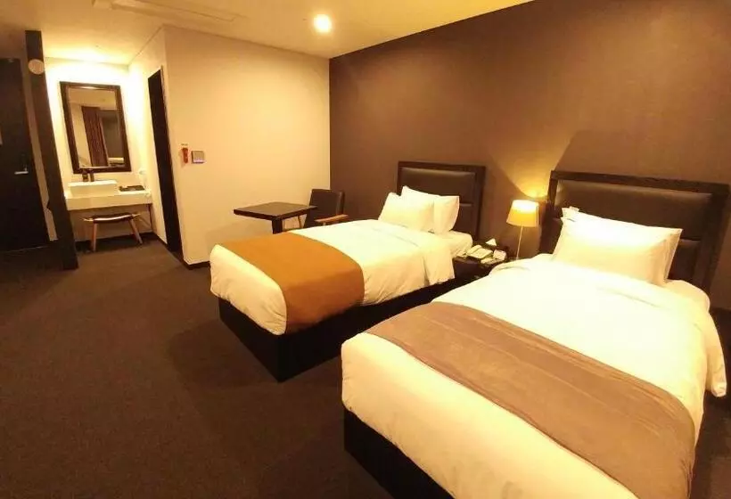 Hotelli Gangneung Tourist