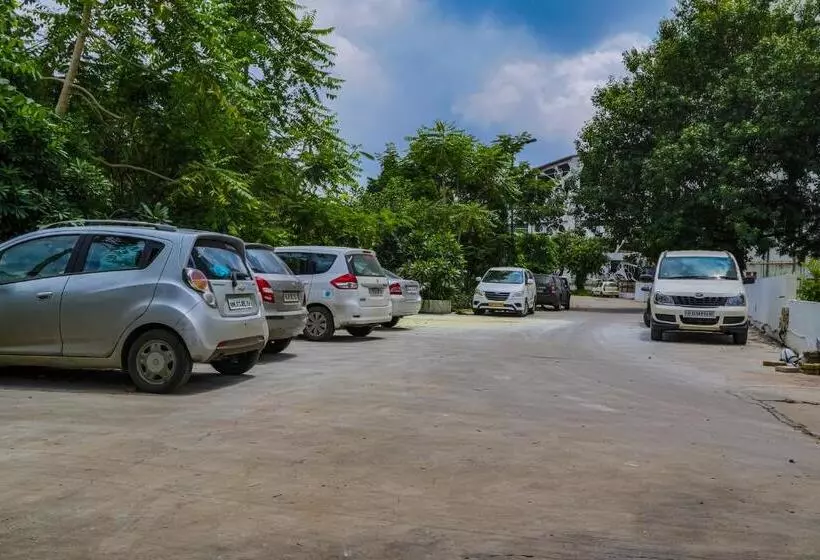 ホテル Regenta Inn Vadodara, 500m From Railway Station