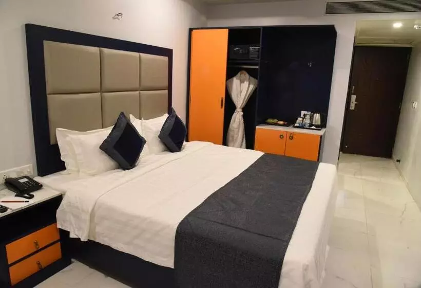 ホテル Regenta Inn Vadodara, 500m From Railway Station