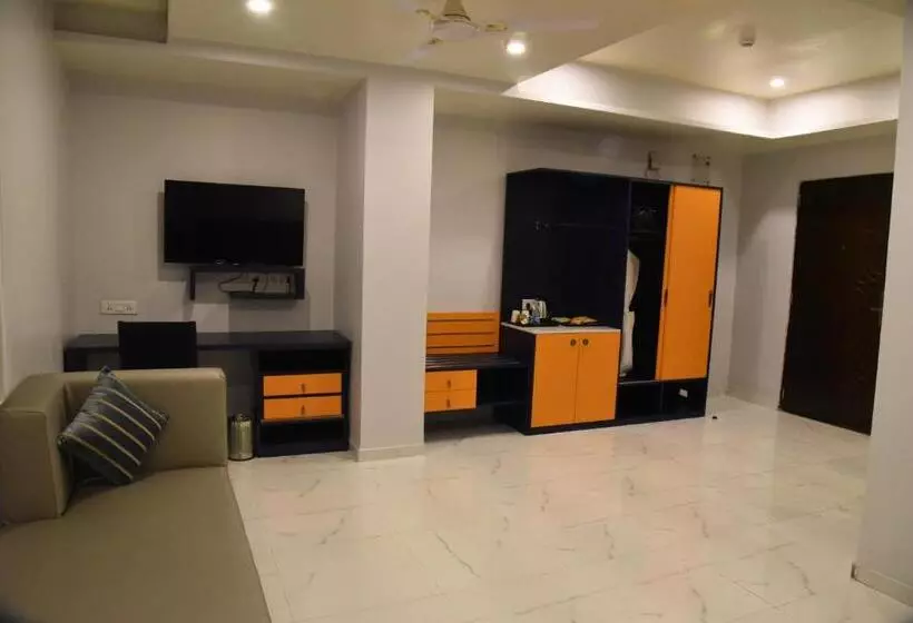 ホテル Regenta Inn Vadodara, 500m From Railway Station