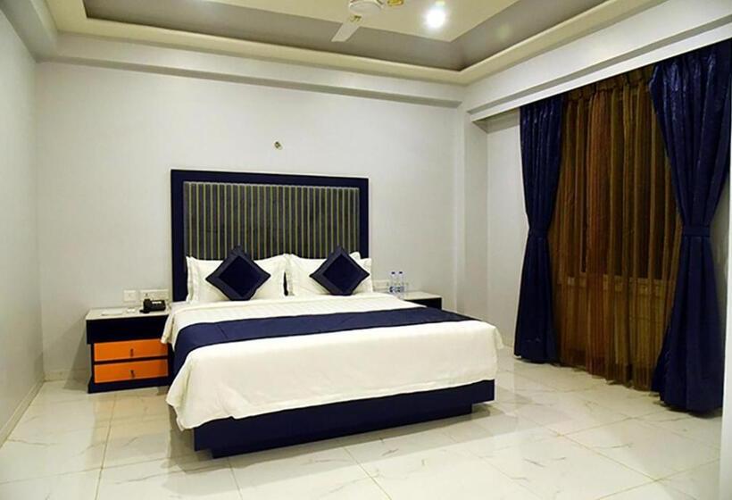 호텔 Regenta Inn Vadodara, 500m From Railway Station