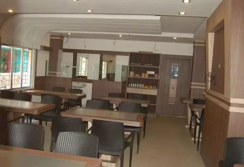 ホテル Rohini International
