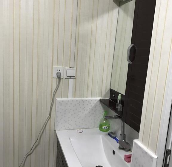 Enjoy International Youth Hostel