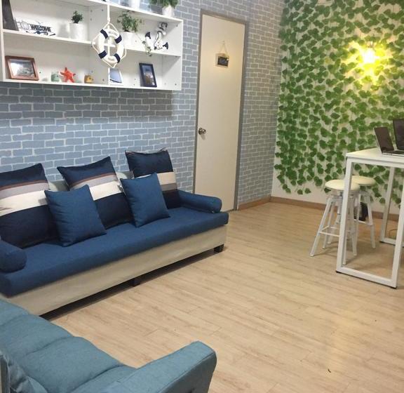 Enjoy International Youth Hostel