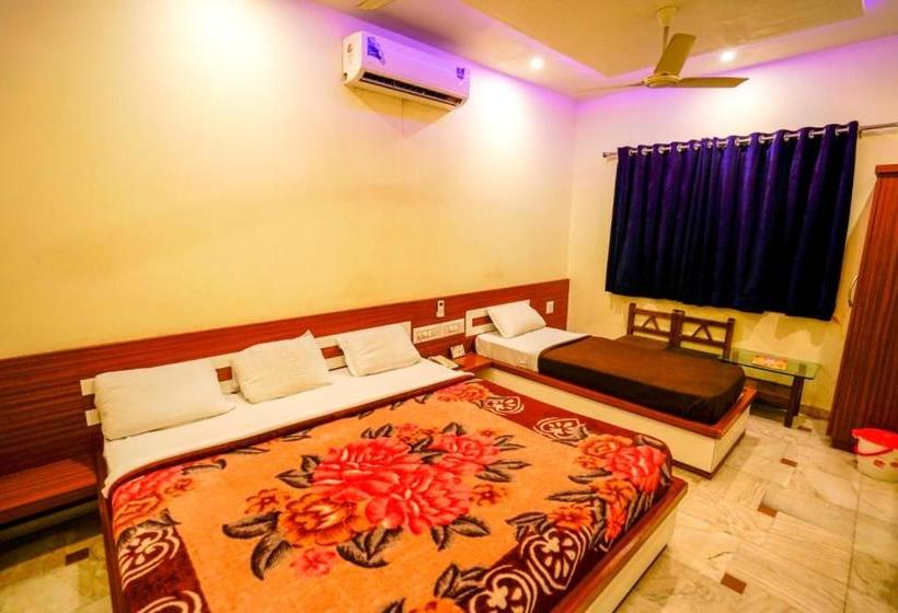 ホテル Bhakti, Rajkot