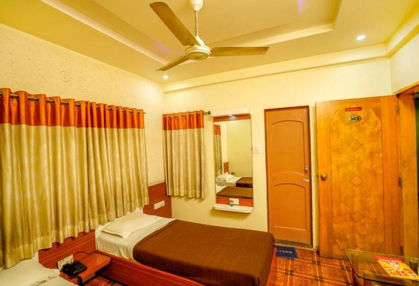 ホテル Bhakti, Rajkot