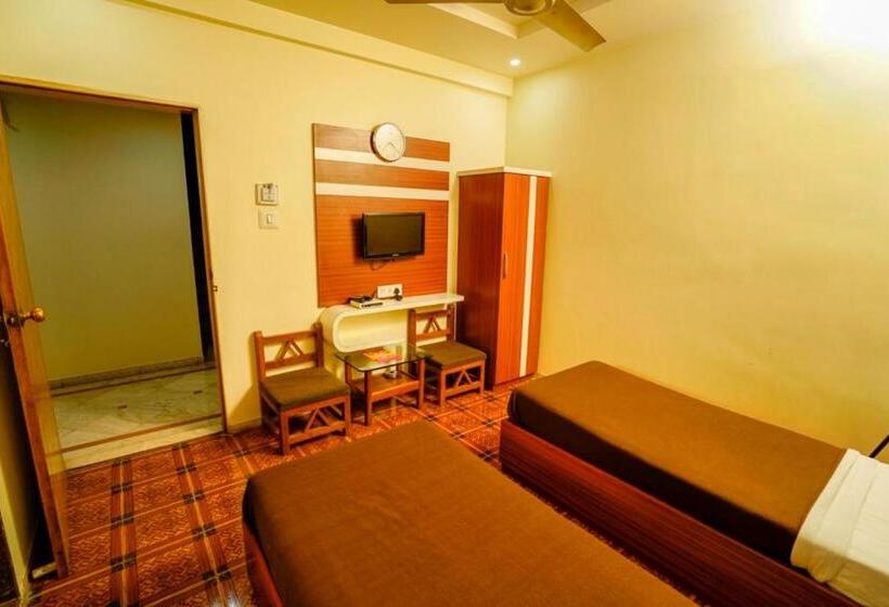 ホテル Bhakti, Rajkot