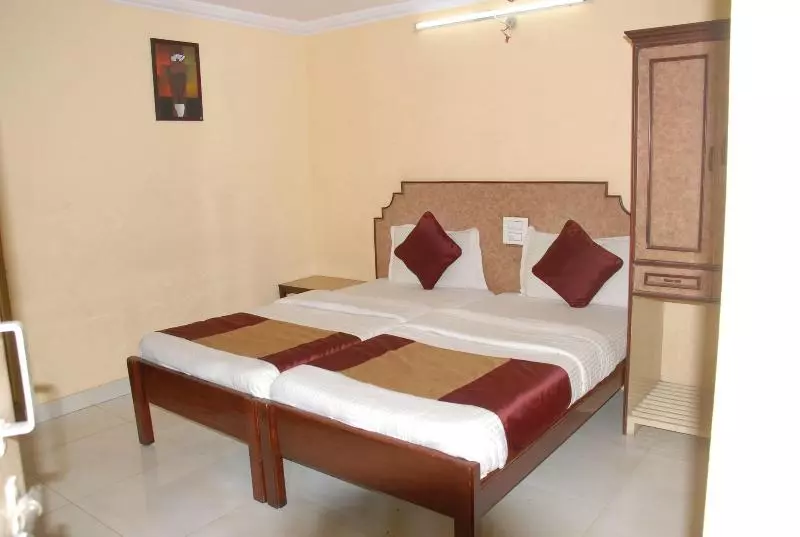 ホテル Bhavani Lodge
