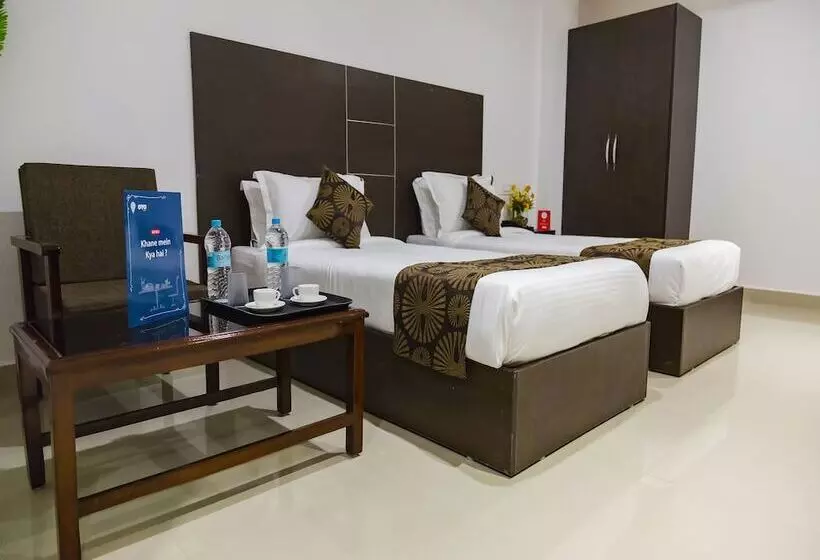 Capital O 7884 Hotel Thyag Inn