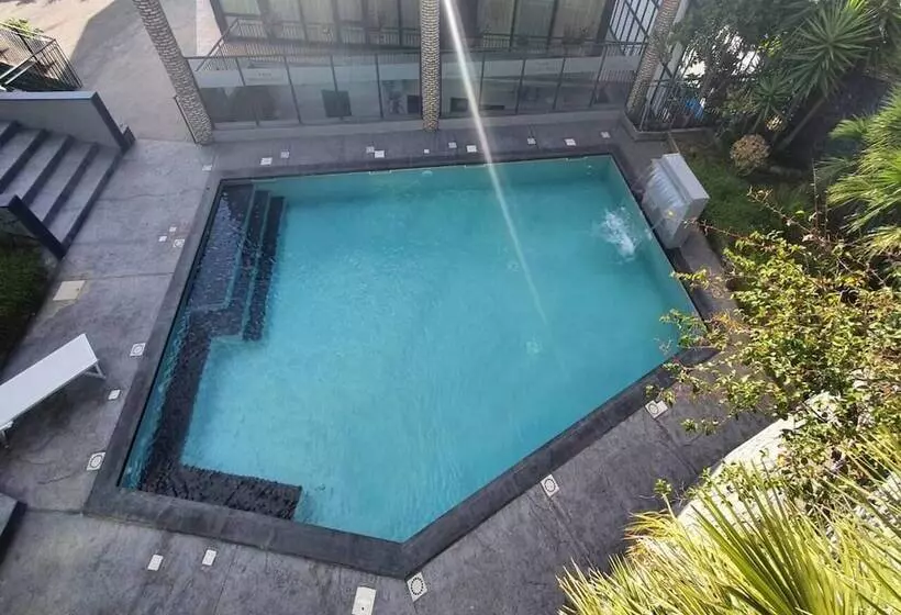 Hotelli Casale Dei Greci