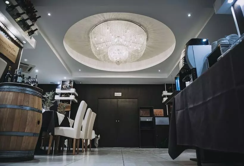 Hotelli Casale Dei Greci