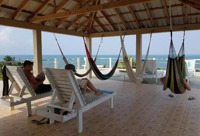 Hotelli Caye Caulker Beach