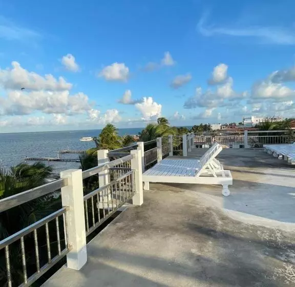 Hotelli Caye Caulker Beach