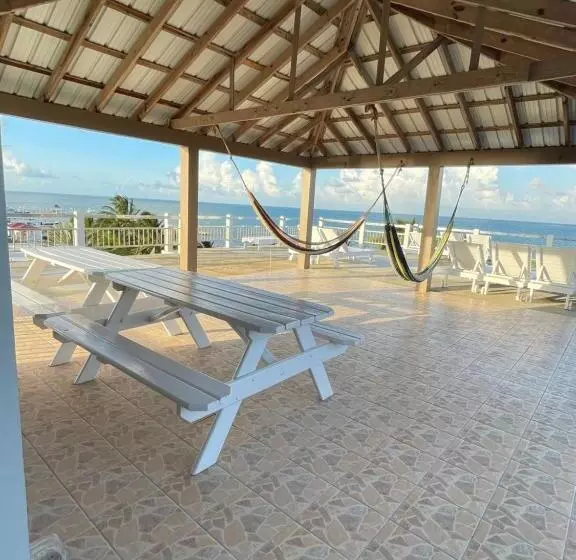 Hotelli Caye Caulker Beach