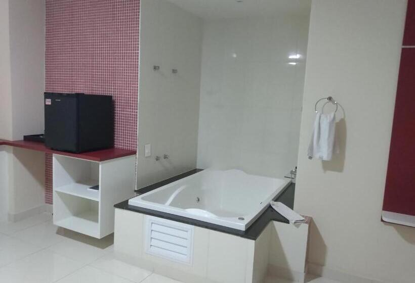 Отель Dom Quixote São Gonçalo