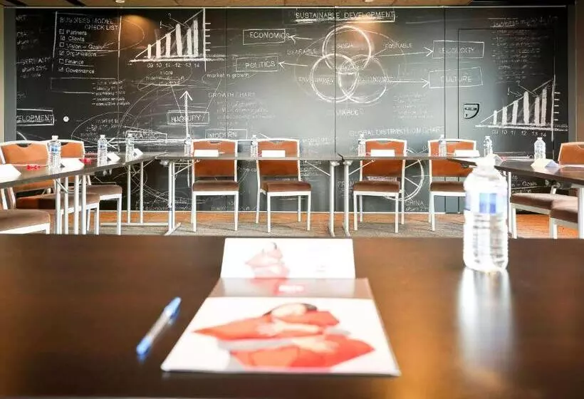 ホテル Ibis Niort Est Mendes France