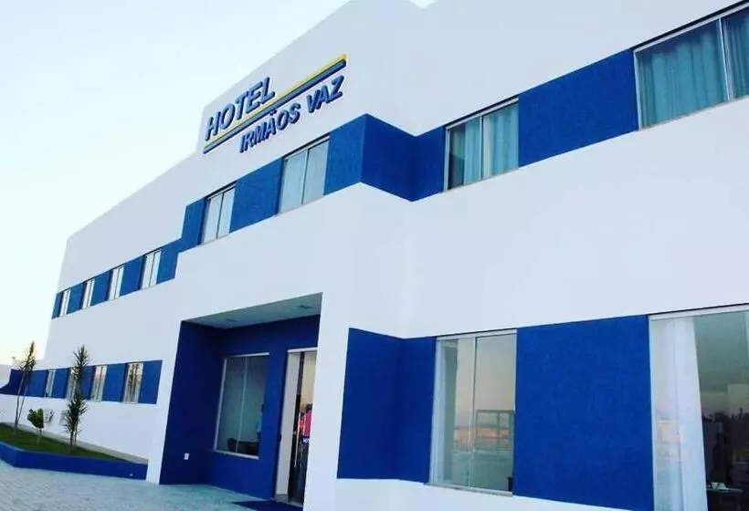 ホテル Irmaos Vaz Br 116 No Entroncamento