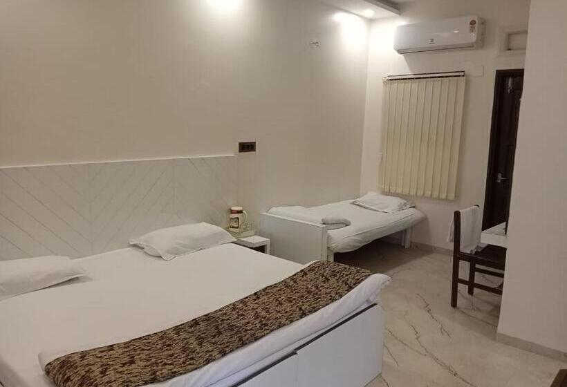 בית מלון כפרי New Sunder