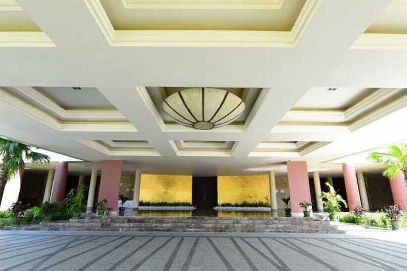 هتل The Thingaha Nay Pyi Taw